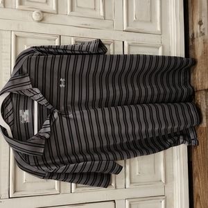 Men's extra large under armour shirt